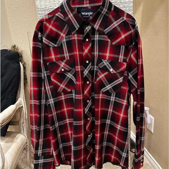 Wrangler Other - Wrangler - Plaid Button up